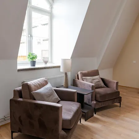 Dinbnb L Tollbugata Retreat L Rooftop L Smart-tv L 6 Guests *