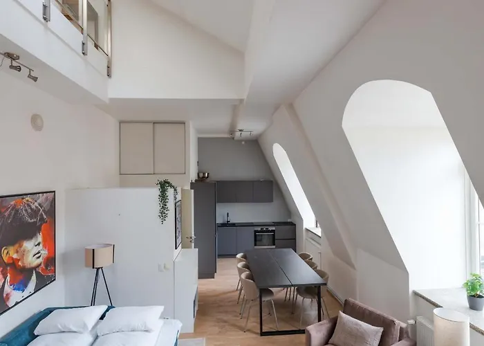 Dinbnb L Tollbugata Retreat L Rooftop L Smart-tv L 6 Guests * Oslo