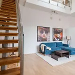 Dinbnb L Tollbugata Retreat L Rooftop L Smart-tv L 6 Guests אוסלו