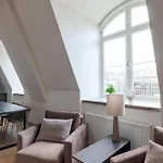 Dinbnb L Tollbugata Retreat L Rooftop L Smart-tv L 6 Guests דירה